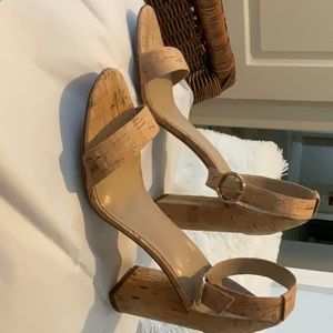 Ann Taylor Cork heels size 7 1/2